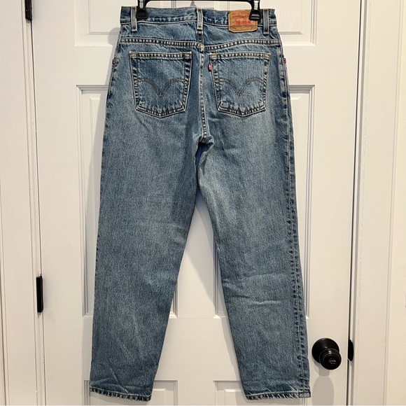 Levi’s Classic Relaxed 550 Jeans - Picture 2 of 4
